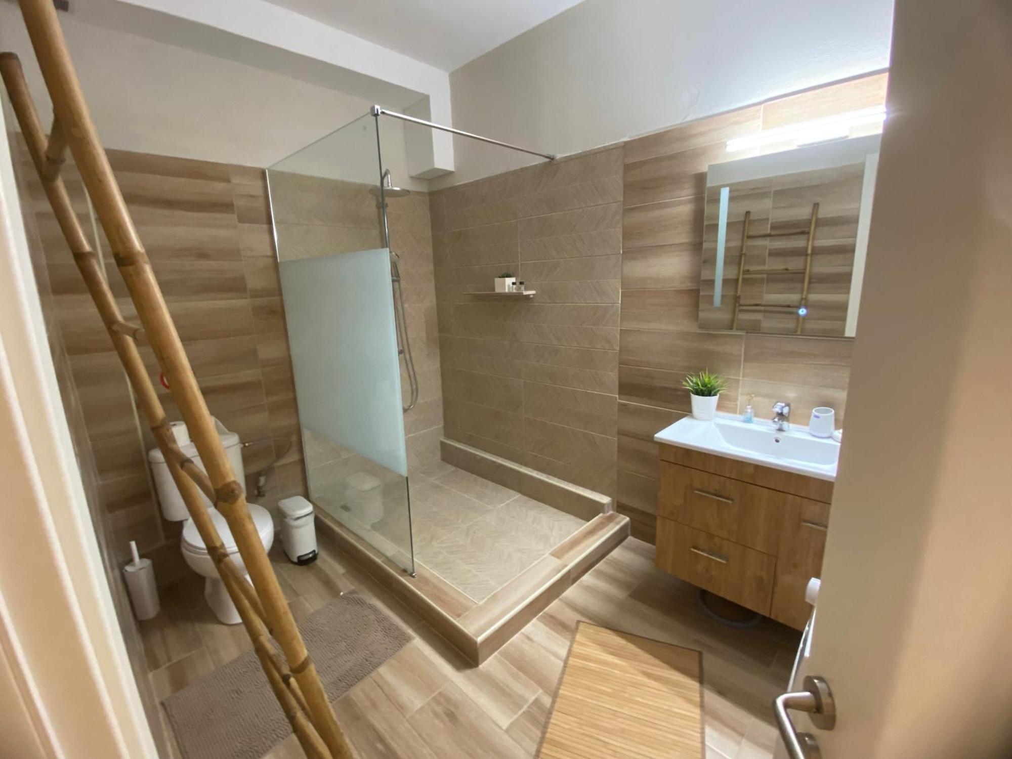 Lmj Apartments 阿特米达 外观 照片